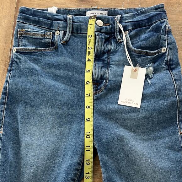 Good American Good Legs Crop Denim Jeans Size 26 NWT - Picture 7 of 11